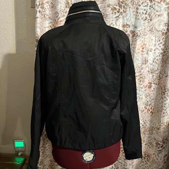 Jacket - Picture 4 of 6
